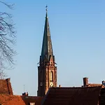 Nicolai - Schrangen-suites-1389 公寓
