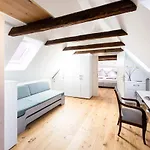 Nicolai - Schrangen-suites-1389 公寓 鲁纳
