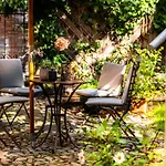 Nicolai - Schrangen-suites-1389 公寓