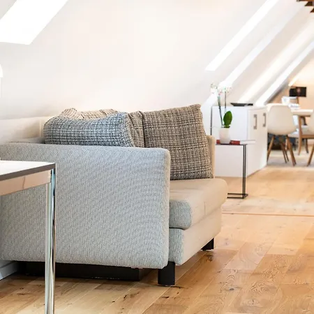 Nicolai - Schrangen-suites-1389 *